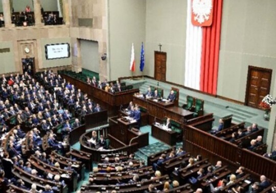 Сейм Польши выразил вотум доверия правительству