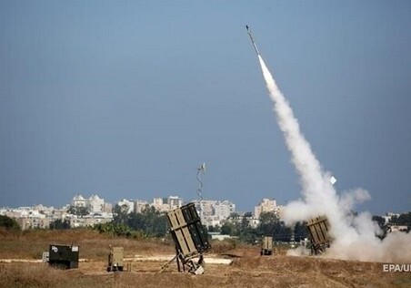 Армия Израиля нанесла удары по десяткам объектов в Сирии