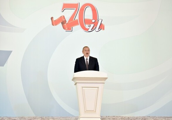 Президент Ильхам Алиев: «Антинациональная группа НФА-Мусават, незаконно захватившая власть в 1992 году, вела Азербайджан к пропасти»