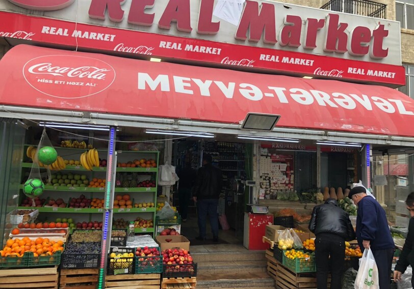 В Баку выявлен продуктовый магазин, торгующий просроченной продукцией