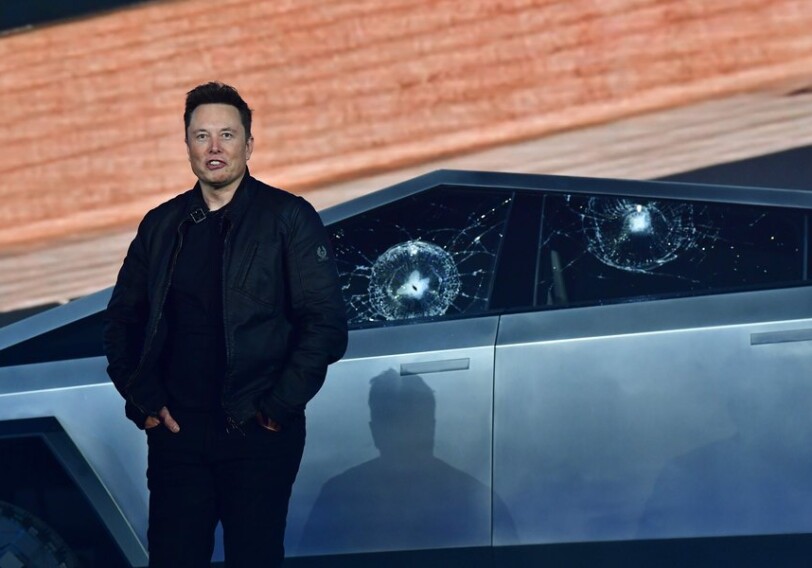 Илон Маск потерял $770 млн после презентации электропикапа Tesla - Бронированное стекло все же разбилось (Видео)