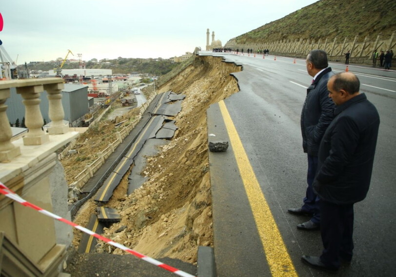 На рухнувшей в Баку дороге начнут бурить скважины – Подробности (Фото)