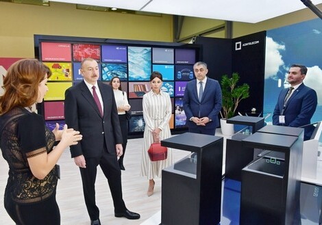 Президент Азербайджана ознакомился с выставкой Bakutel-2019 (Фото)
