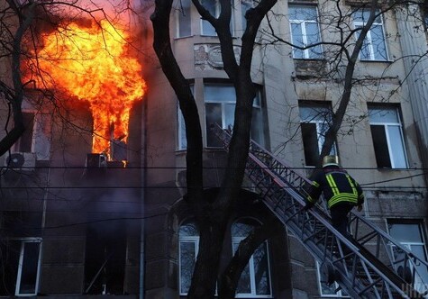 Пожар в колледже Одессы: один погиб, судьба 14 человек неизвестна (Фото-Видео)