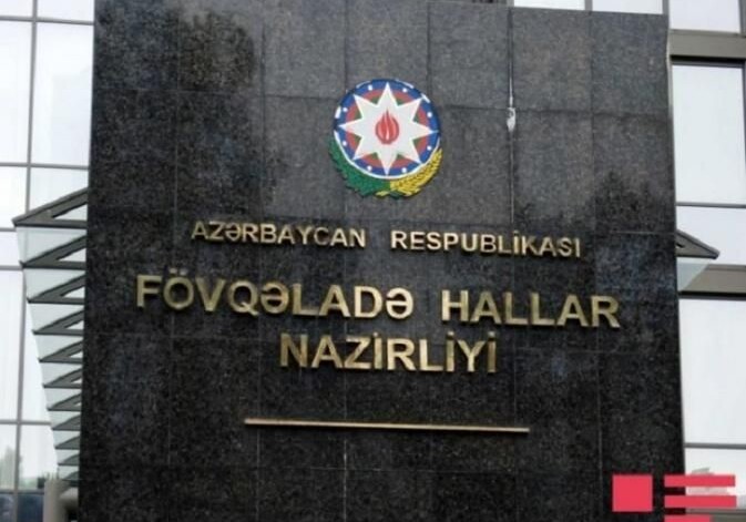 МЧС АР: Пытавшийся совершить в Баку акт самосожжения мужчина передан в правоохранительные органы