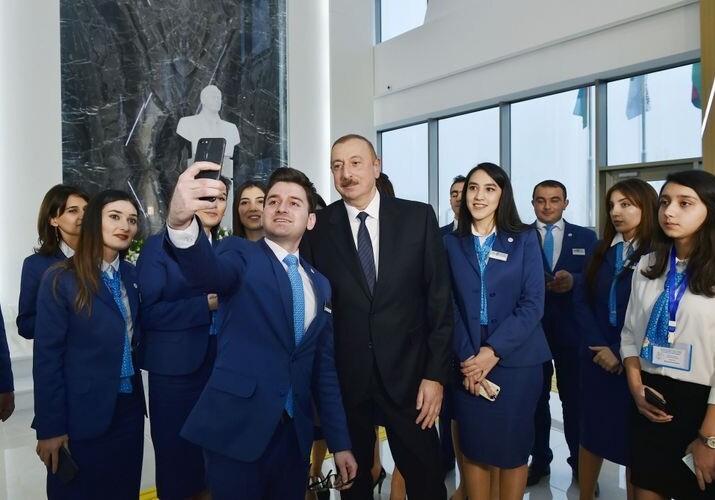 Ильхам Алиев: «Перед волонтерами открыты все возможности»