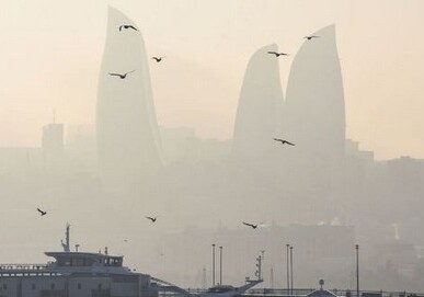 Синоптики успокоили бакинцев: наблюдаемый в столице туман не является смогом