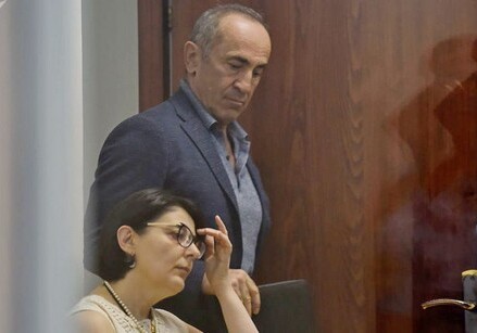 Апелляционный суд Армении оставил под стражей экс-президента Кочаряна