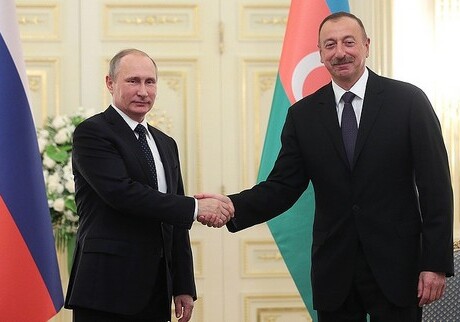 Владимир Путин поздравил президента Азербайджана с днем рождения
