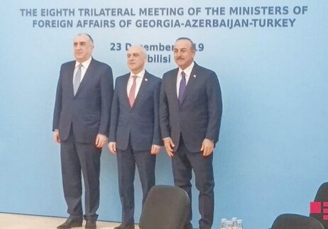 В Тбилиси состоялась встреча глав МИД Азербайджана, Грузии и Турции (Фото) 