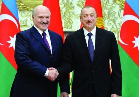 Александр Лукашенко поздравил Президента Ильхама Алиева