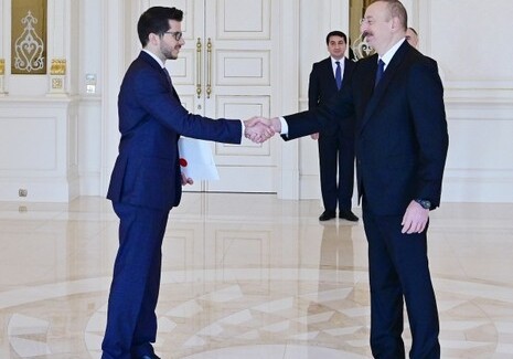 Президент Азербайджана принял верительные грамоты нового посла Израиля  (Фото-Обновлено)