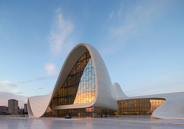 The Times включило Центр Гейдара Алиева в список лучшей архитектуры 2010-х годов