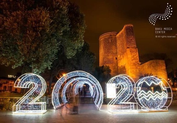 Яркий ролик Baku Media Center: Баку в преддверии Нового года (Фото-Видео)