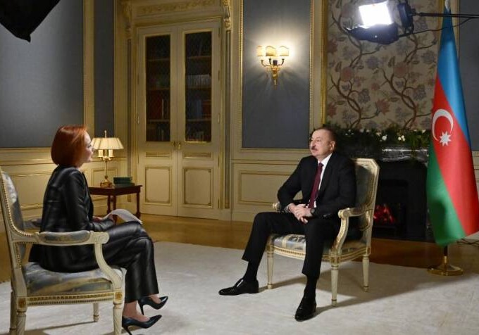 Впечатления телеведущей Эвелины Закамской после интервью с Ильхамом Алиевым (Видео)