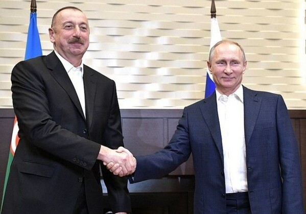 Российские политики и политологи назвали главные достижения российско-азербайджанских отношений в 2019 году