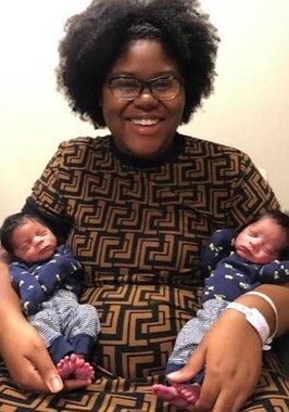 Американка за год дважды стала мамой близнецов