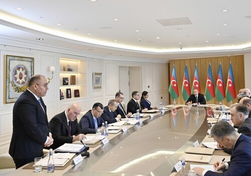 Президент Ильхам Алиев Сафару Мехтиеву: «Граждане жалуются на грубость...» (Видео)