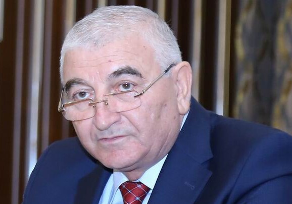 Для участия в парламентских выборах в Азербайджане зарегистрировано 1396 кандидатов