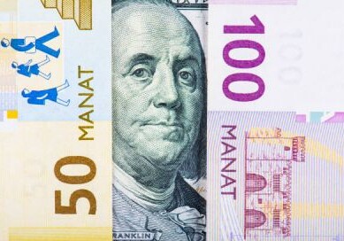 Установлен курс доллара в Азербайджане на 21 января