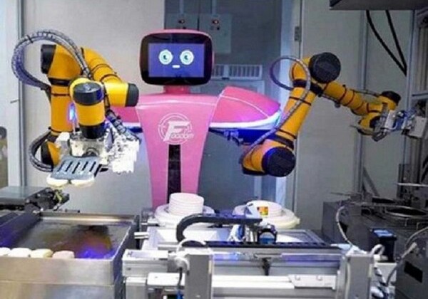 В Китае открылся полностью роботизированный ресторан