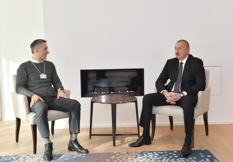 Ильхам Алиев обсудил с генеральным исполнительным директором Signify вопрос поставок новых технологий в Азербайджан