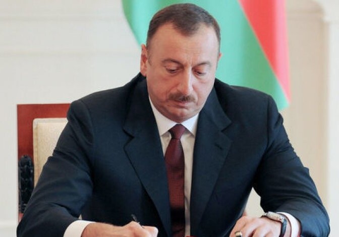 Президент Ильхам Алиев наградил Хейраддина Годжаева орденом «Шохрат»