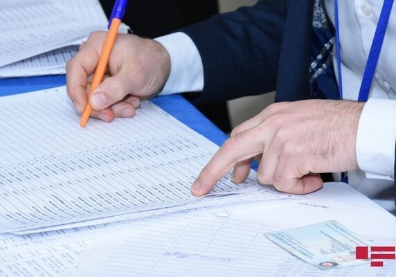 В Азербайджане 313 человек отозвали свои кандидатуры на парламентских выборах