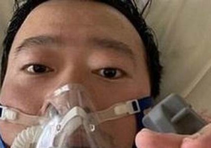 Коронавирус: в Китае умер врач Ли Вэнлиань, первым рассказавший о вспышке
