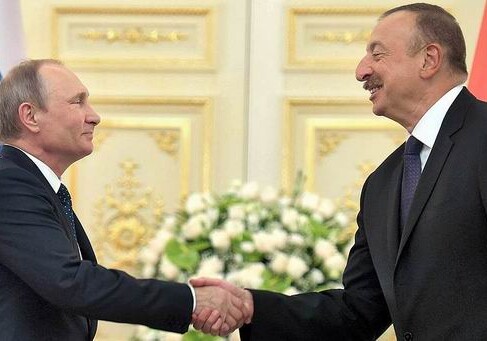 Владимир Путин поздравил Ильхама Алиева с победой партии