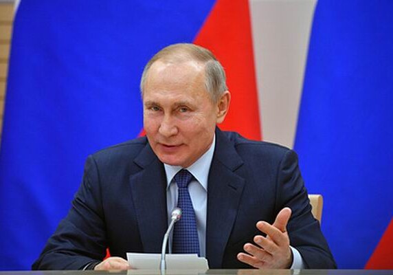 Путин отказался вводить в России понятия «родитель №1» и «родитель №2»