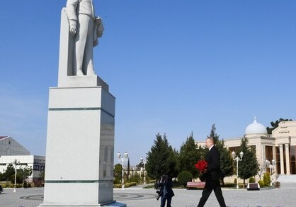 Президент Азербайджана прибыл в Геранбойский район (Фото)