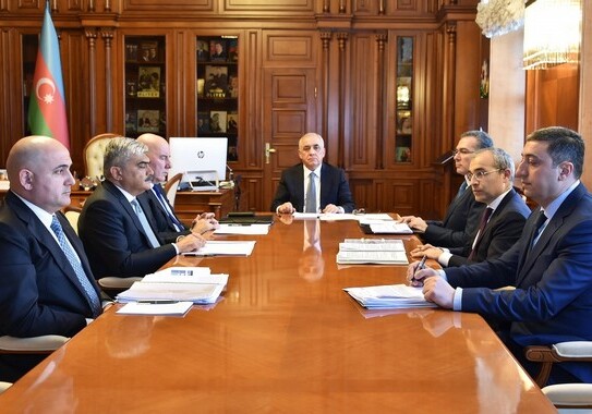 В Кабмине обсудили положение на глобальном энергорынке и его влияние на экономику Азербайджана
