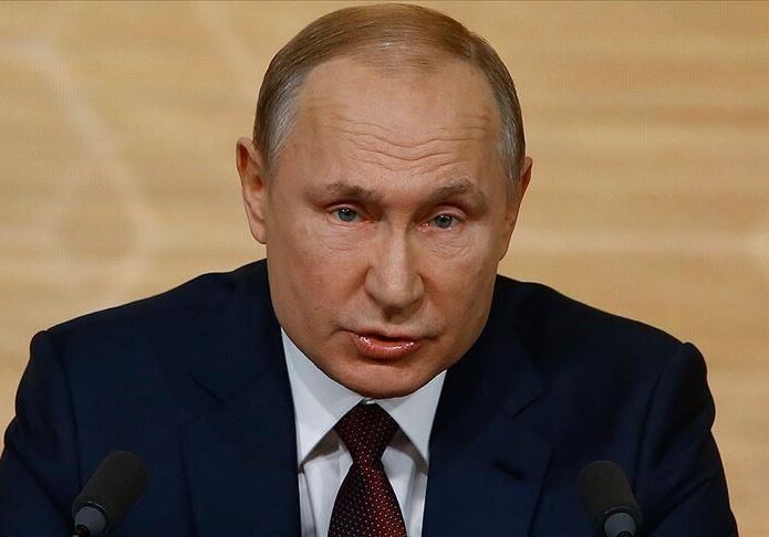 Путин подписал закон о поправках в Конституцию, разрешающих ему баллотироваться на новый срок