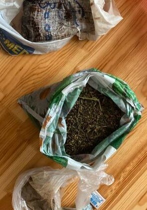 На Абшероне у наркоторговцев изъято 3 кг героина и опиума (Фото)