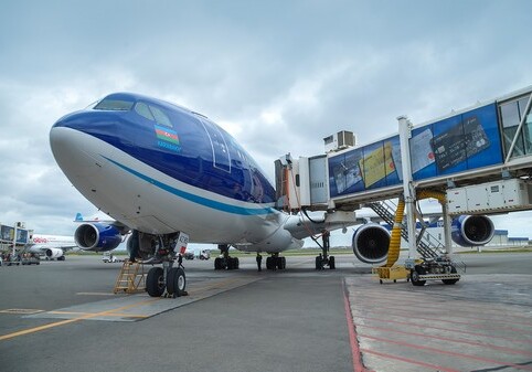 AZAL совершил третий чартерный рейс в Турцию, в Баку доставлено 157 граждан (Фото)