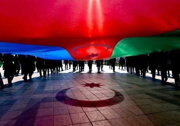 Азербайджанцы мира демонстрируют солидарность перед лицом угрозы коронавируса (Видео)