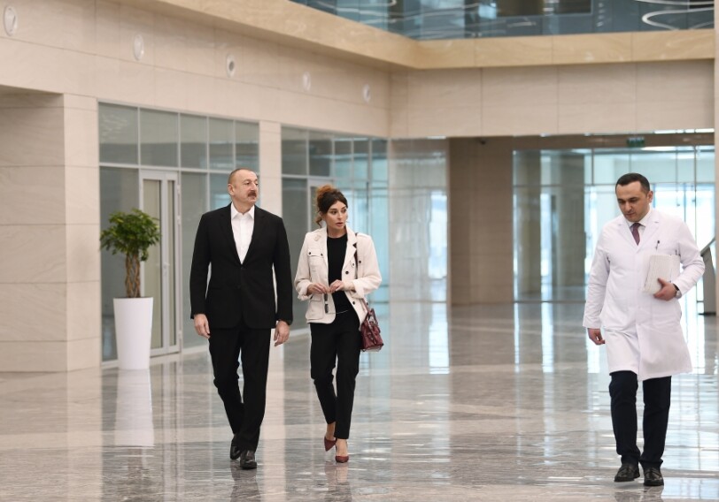 Президент Ильхам Алиев принял участие в открытии медучреждения «Ени клиника» в Баку (Фото-Видео-Обновлено) 