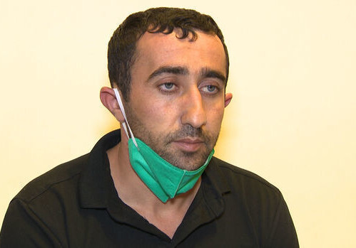 Житель Баку шьет медицинские маски в домашних условиях (Видео)