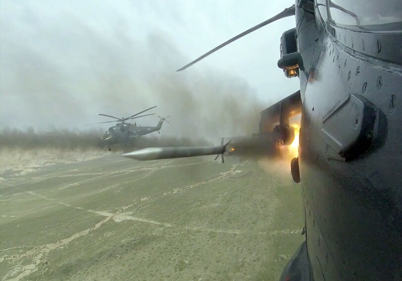 Вертолетные подразделения ВВС АР проводят тренировочные полеты (Видео) 