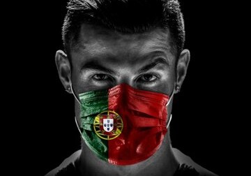 Роналду поддержал Португалию и Италию фотошопом с масками в цветах их флагов