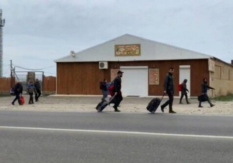 Более 500 граждан Азербайджана вернулись из России на родину