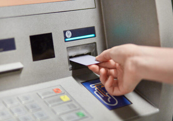 Названа дата, до которой соцвыплаты в банкоматах можно будет снимать без комиссии - в Азербайджане