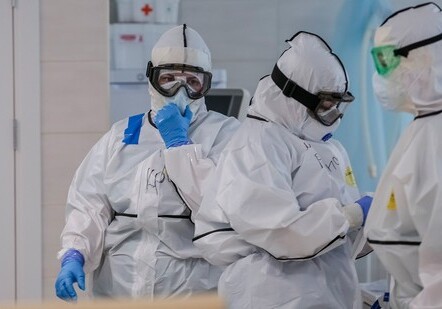 В России выявили 10 699 новых случаев заражения коронавирусом