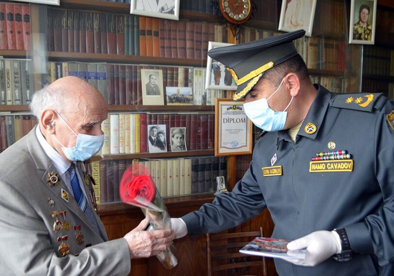 Военнослужащие посетили ветеранов Великой Отечественной войны (Видео)