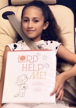 12-летняя дочь Дженнифер Лопес написала книгу