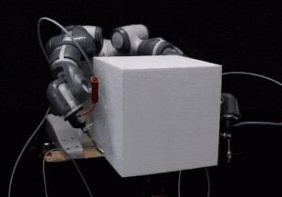 Швейцарские инженеры создали робота-скульптора (Видео)