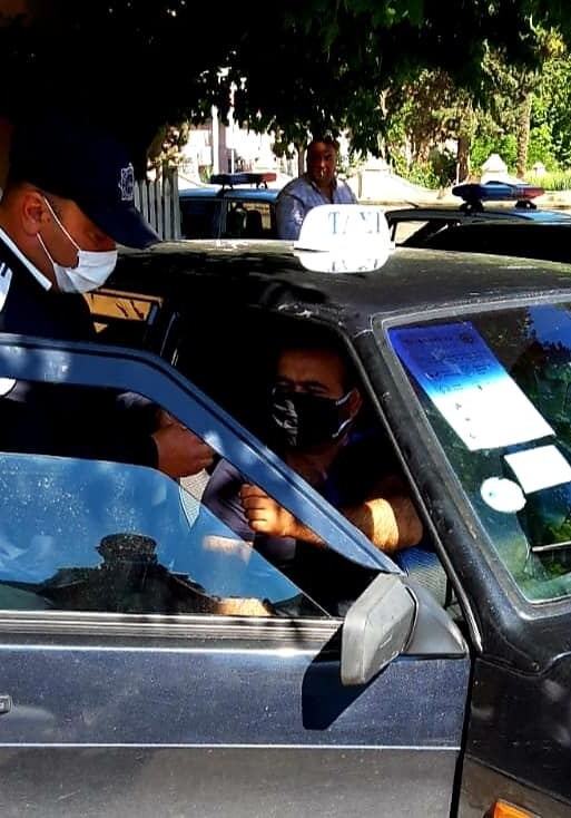 В Азербайджане такси без прозрачных перегородок не могут заниматься междугородними пассажироперевозками (Фото)