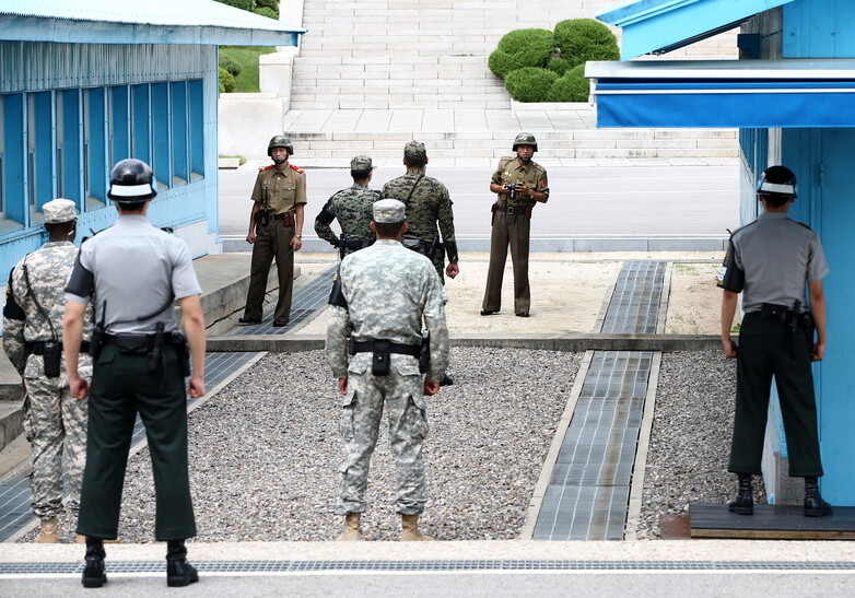 КНДР заблокирует все линии связи с Республикой Корея