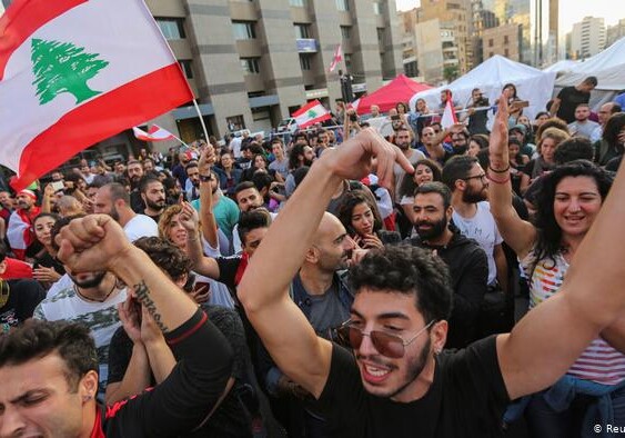 В Бейруте и Триполи прошли акции протеста, полиция применила слезоточивый газ против демонстрантов